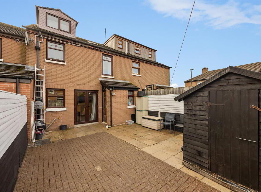 17 Mountforde Drive, Belfast, BT5 4GL