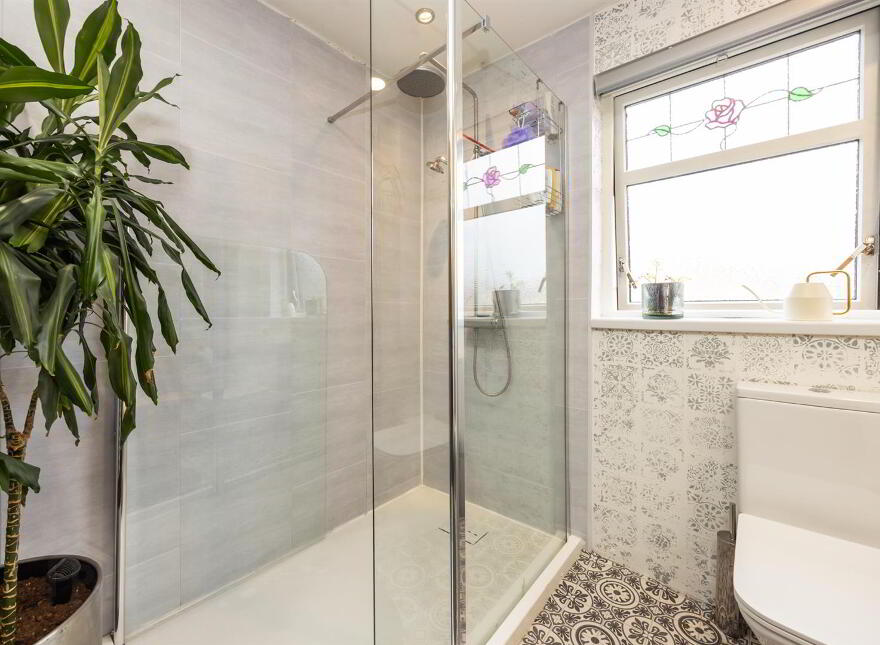 17 Mountforde Drive, Belfast, BT5 4GL