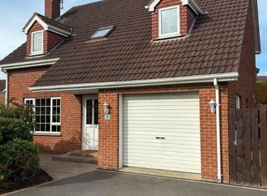 8 Ashgrove Manor, Portadown, BT62 1UD