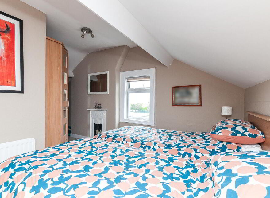 32 Old Cavehill Road, Belfast, BT15 5GT