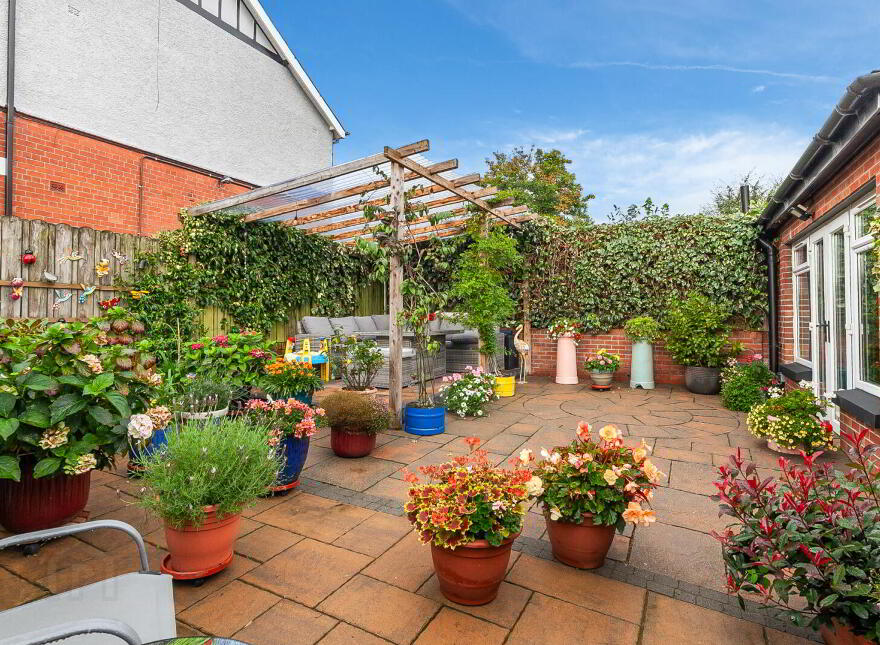 32 Old Cavehill Road, Belfast, BT15 5GT