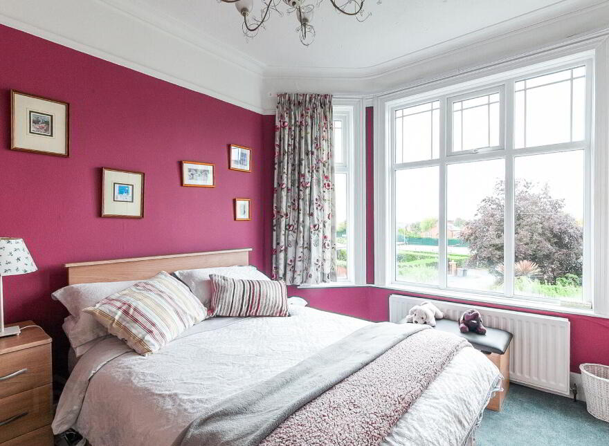 32 Old Cavehill Road, Belfast, BT15 5GT