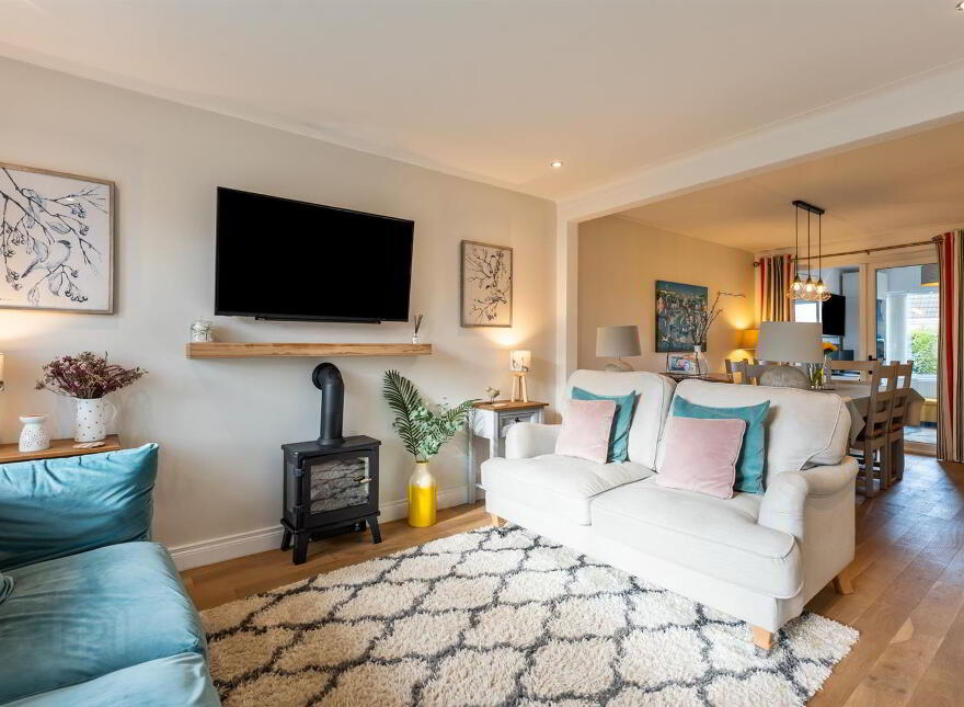 2 Orchardville Gardens, Bangor, BT19 1LS