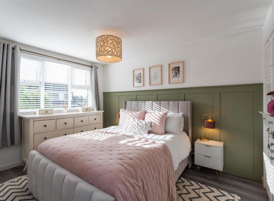 2 Orchardville Gardens, Bangor, BT19 1LS