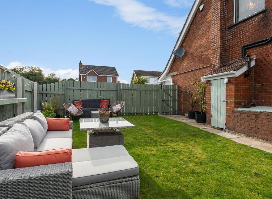2 Orchardville Gardens, Bangor, BT19 1LS