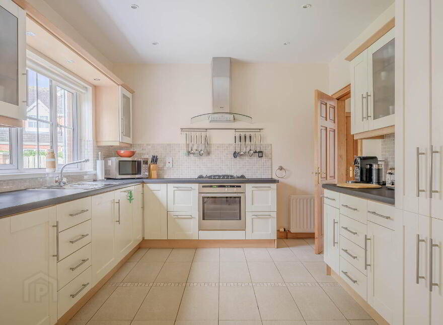 9 Ballycrochan Avenue, Bangor, BT19 7LA