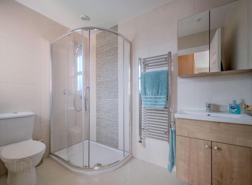 9 Ballycrochan Avenue, Bangor, BT19 7LA