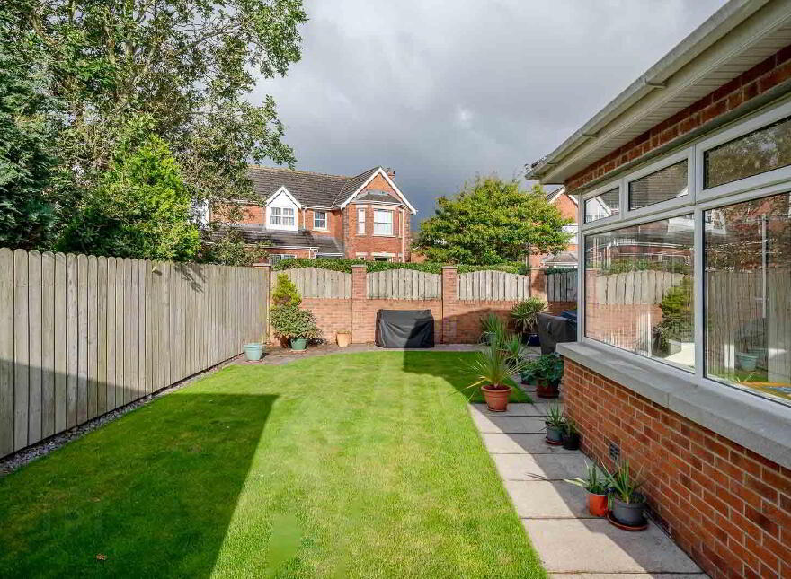 9 Ballycrochan Avenue, Bangor, BT19 7LA