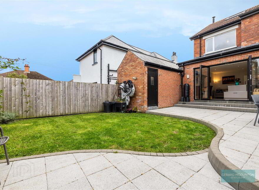 88 Locksley Park, Finaghy, Belfast, BT10 0AS
