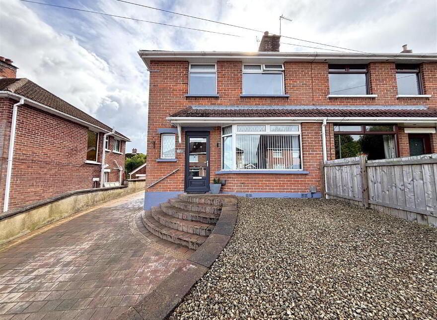 10 Lyndhurst Way, Belfast, BT13 3PD