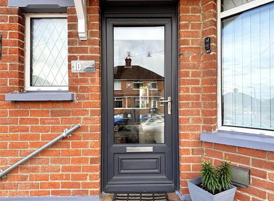 10 Lyndhurst Way, Belfast, BT13 3PD