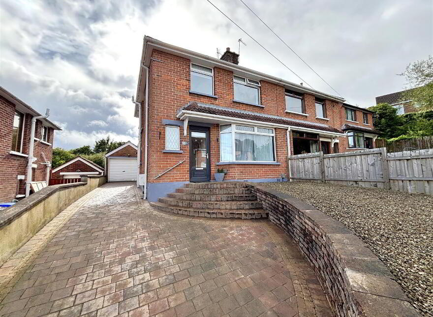 10 Lyndhurst Way, Belfast, BT13 3PD