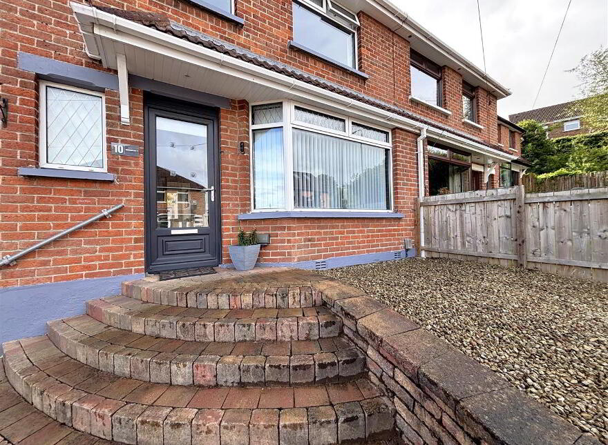 10 Lyndhurst Way, Belfast, BT13 3PD