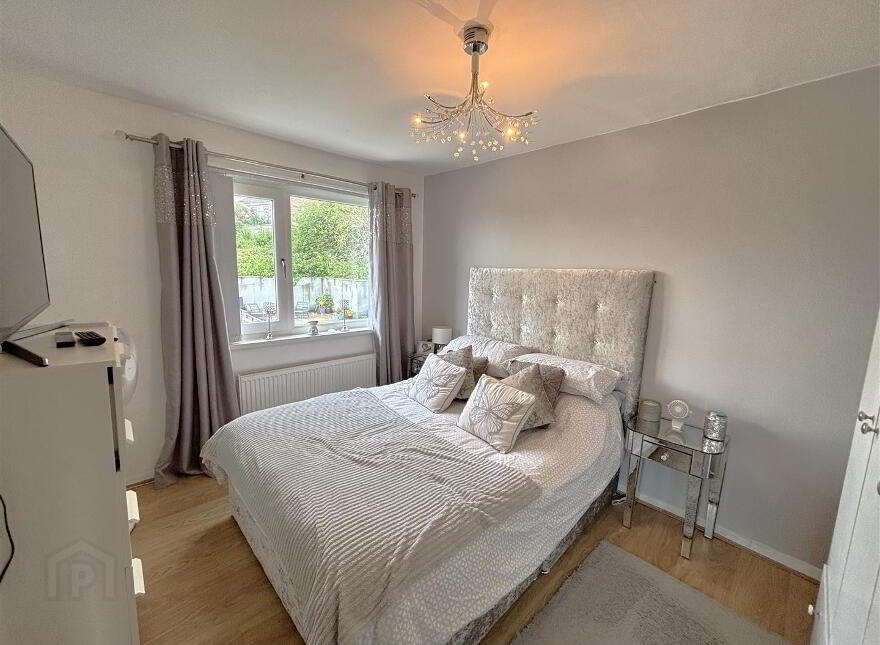 10 Lyndhurst Way, Belfast, BT13 3PD