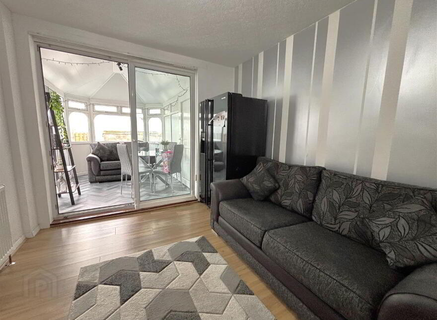 10 Lyndhurst Way, Belfast, BT13 3PD