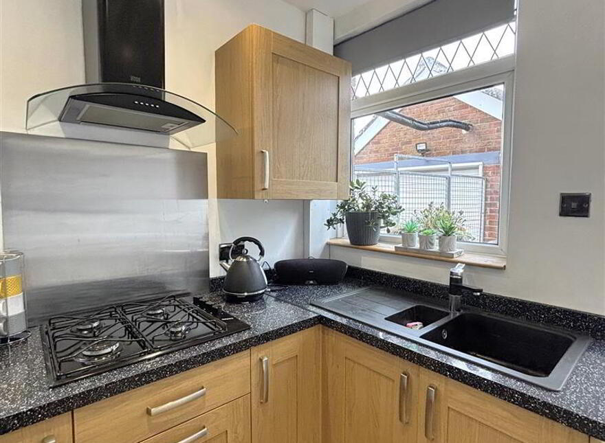10 Lyndhurst Way, Belfast, BT13 3PD