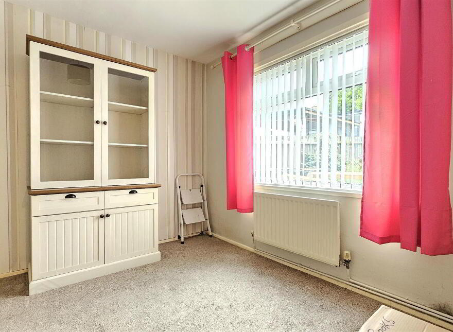 2 Sandes Court, Carrickfergus, BT38 8LE
