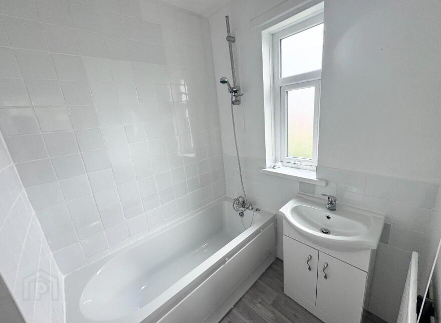 29 Westway, Creggan, Derry, BT48 9NU