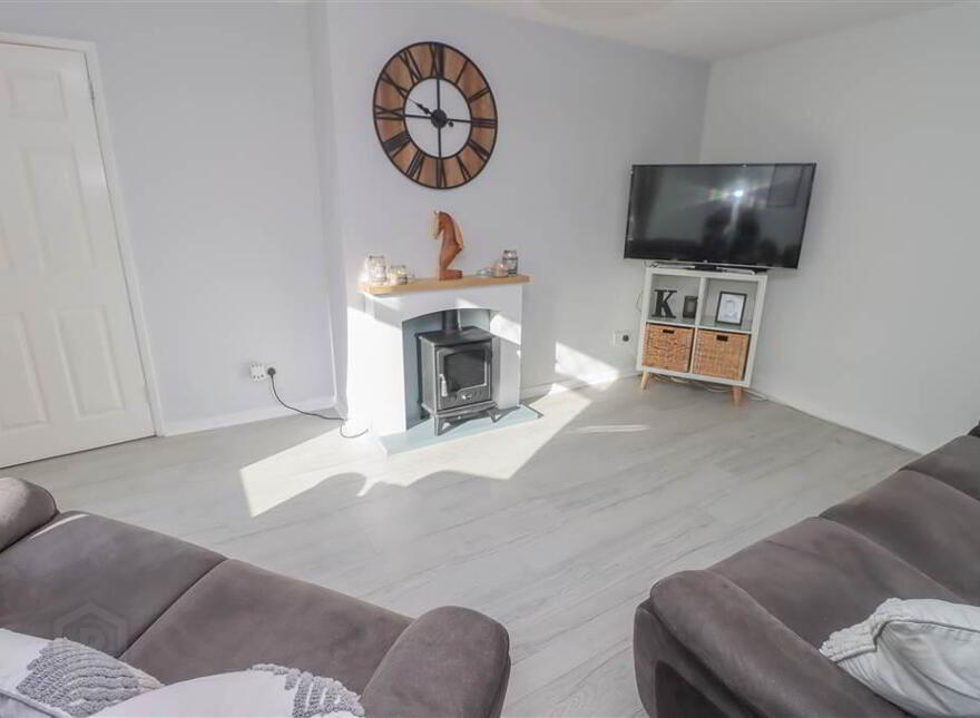 101 Melfort Drive, Dundonald, Belfast, BT5 7FE