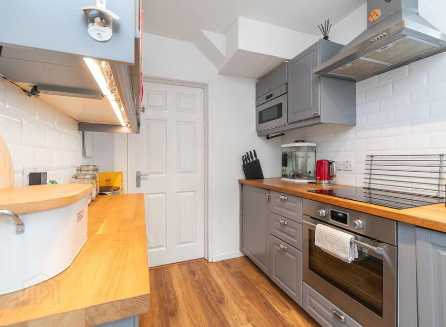 28 Garnerville Park, Belfast, BT4 2NY