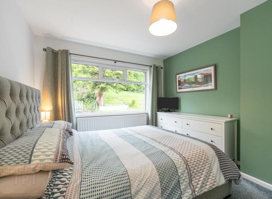 28 Garnerville Park, Belfast, BT4 2NY