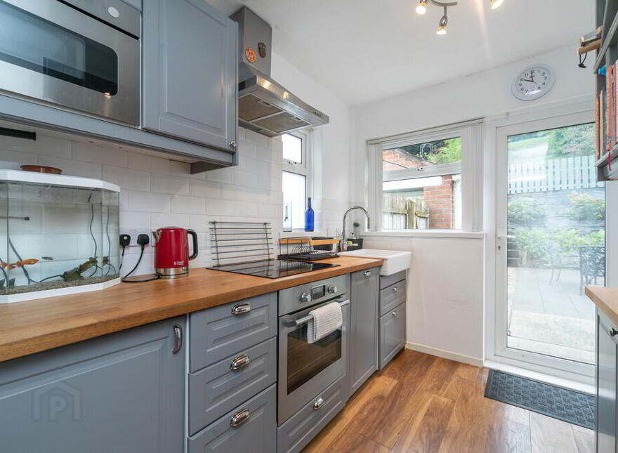 28 Garnerville Park, Belfast, BT4 2NY