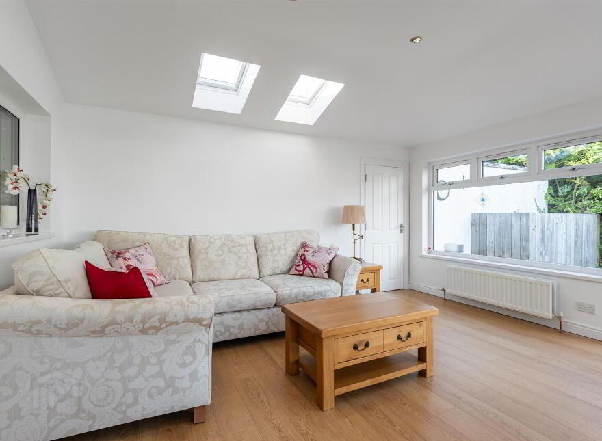 6 The Oaks, Bangor, BT19 7RY