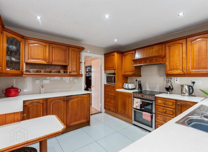 6 The Oaks, Bangor, BT19 7RY