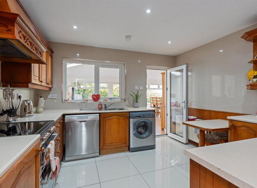 6 The Oaks, Bangor, BT19 7RY