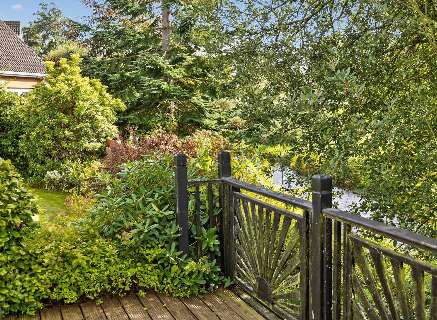 11 Tullymore Dale, Broughshane, Ballymena, BT43 7TD