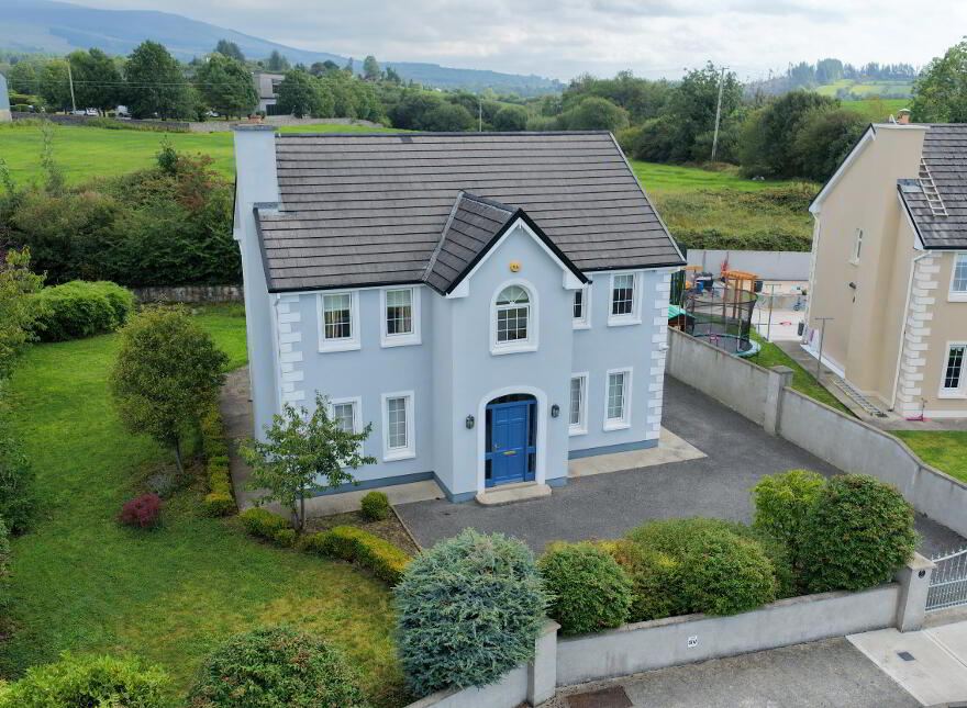 21 Mountain View, Drumshanbo, N41YW56