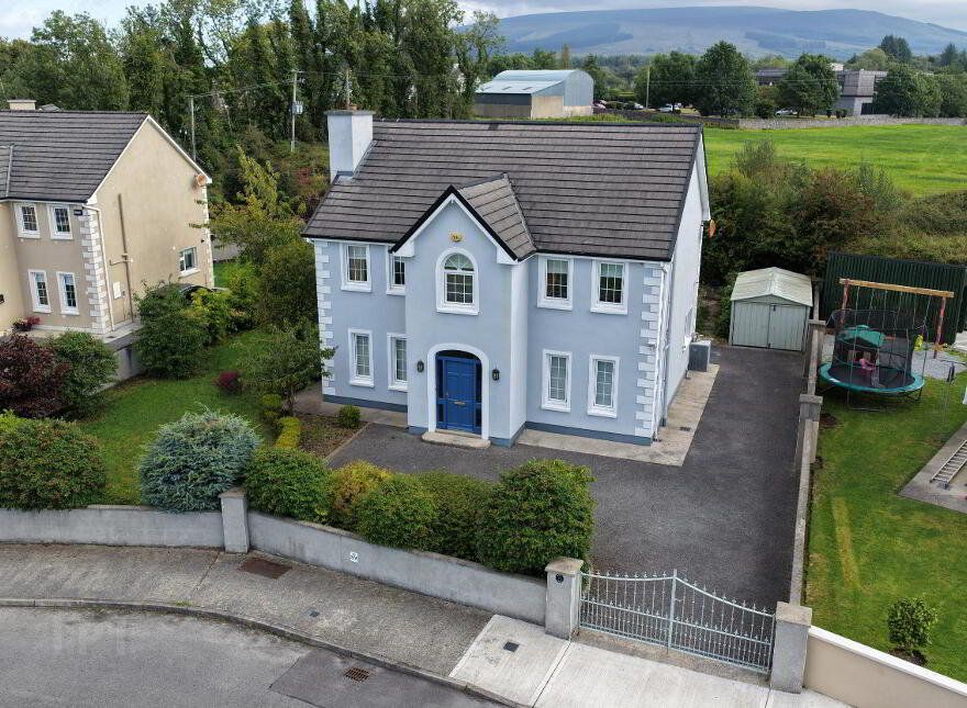 21 Mountain View, Drumshanbo, N41YW56