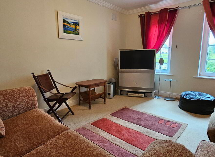 21 Mountain View, Drumshanbo, N41YW56