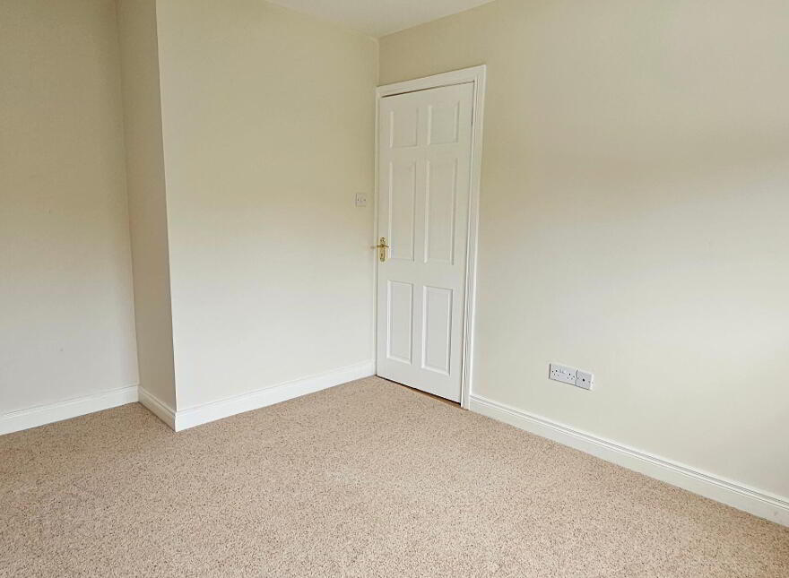 21 Mountain View, Drumshanbo, N41YW56