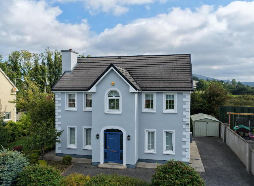 21 Mountain View, Drumshanbo, N41YW56