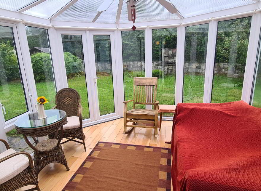 21 Mountain View, Drumshanbo, N41YW56