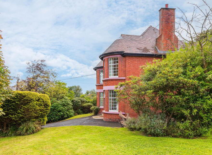 7 York Avenue, Whitehead, Carrickfergus, BT38 9QT