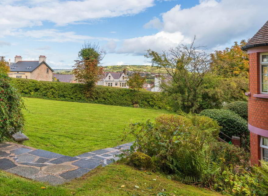 7 York Avenue, Whitehead, Carrickfergus, BT38 9QT