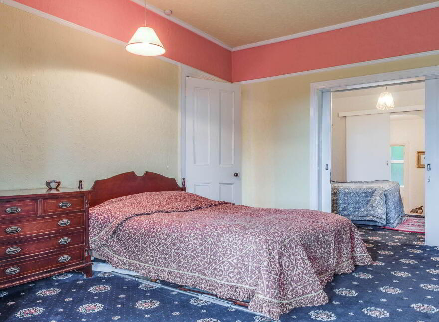 7 York Avenue, Whitehead, Carrickfergus, BT38 9QT