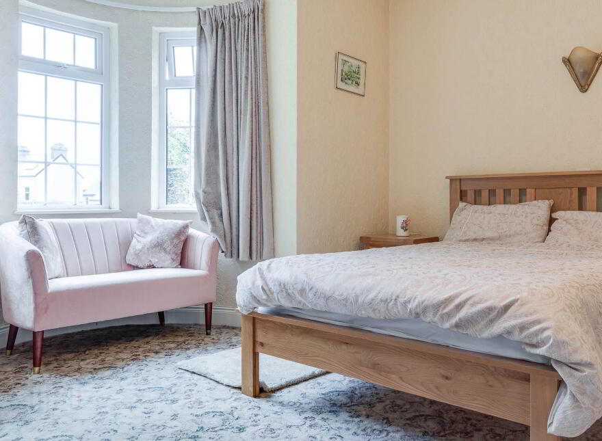 7 York Avenue, Whitehead, Carrickfergus, BT38 9QT
