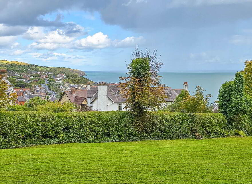 7 York Avenue, Whitehead, Carrickfergus, BT38 9QT