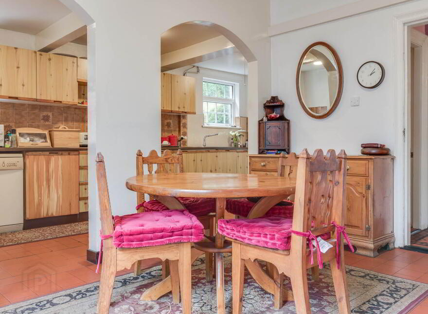 7 York Avenue, Whitehead, Carrickfergus, BT38 9QT