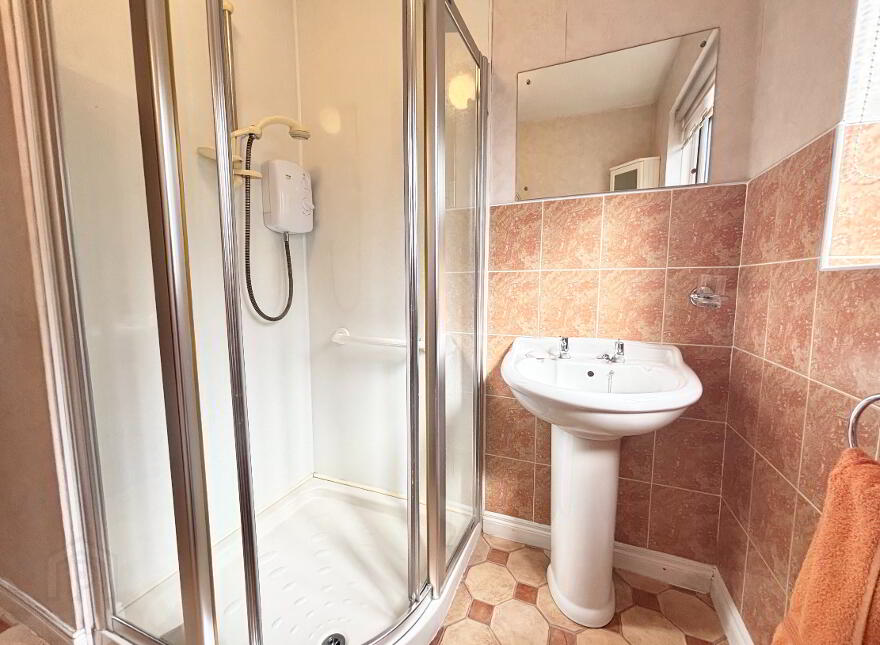 46 Meadowvale, Ballymena, BT42 4EY
