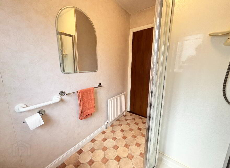 46 Meadowvale, Ballymena, BT42 4EY