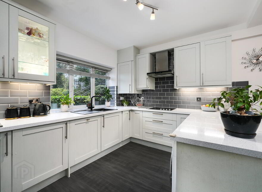 2 Esker Manor, Lucan, K78Y322