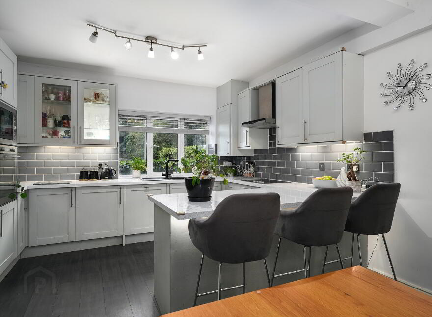 2 Esker Manor, Lucan, K78Y322