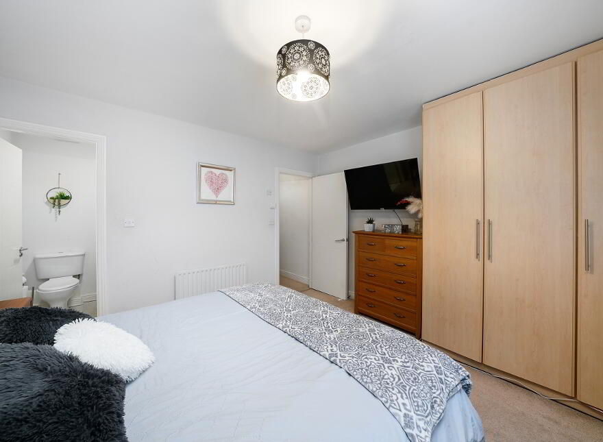 2 Esker Manor, Lucan, K78Y322