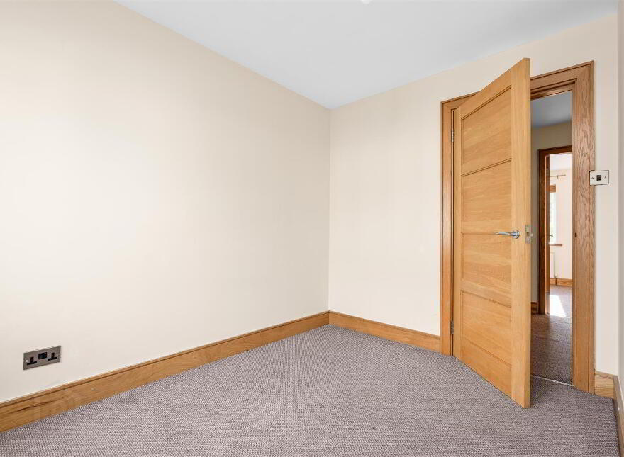 5 Shanes Court, Randalstown, BT41 2AQ