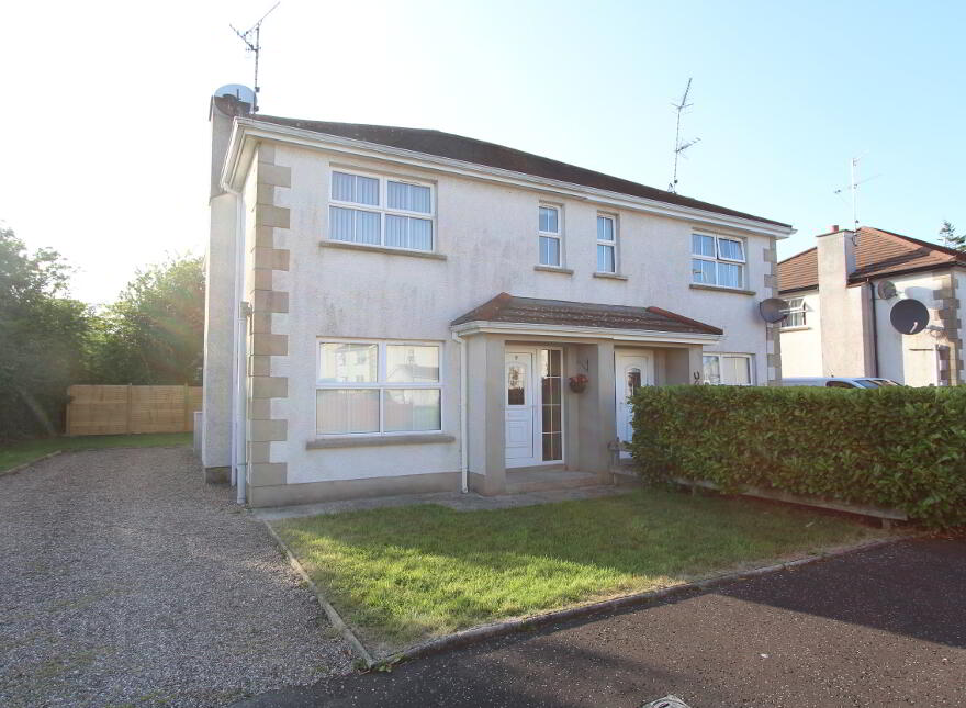 9 Laurelbrook, Magherafelt, BT45 6NT photo