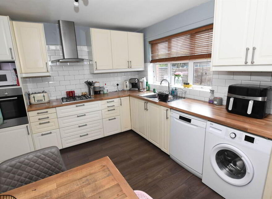 37 Whitethorn Avenue, Newtownards, BT23 8WT